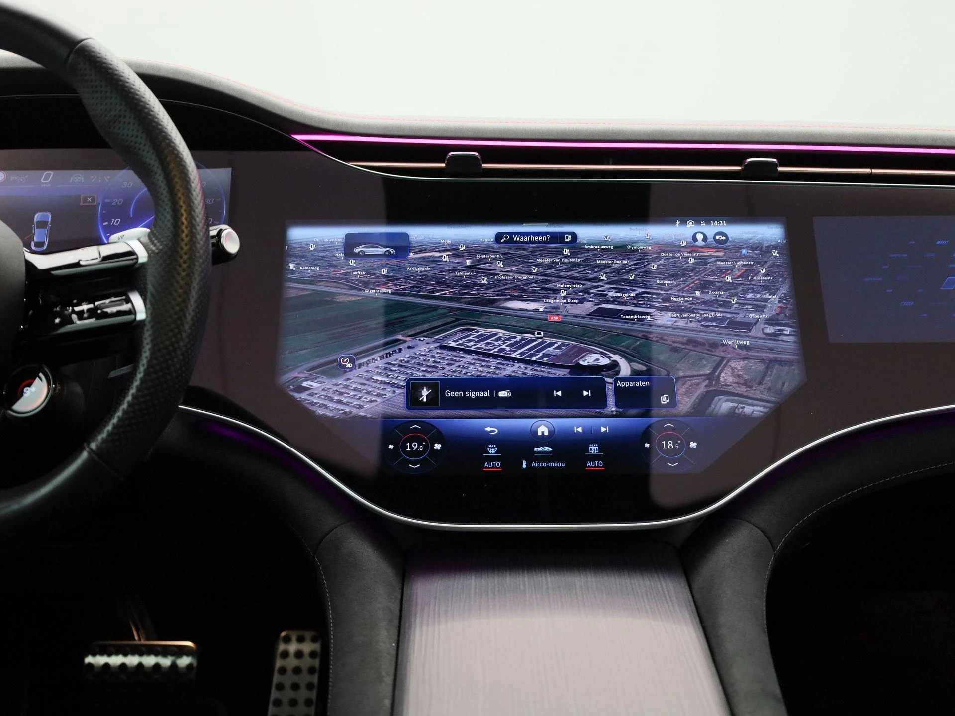 Mercedes-Benz-EQE-image-7