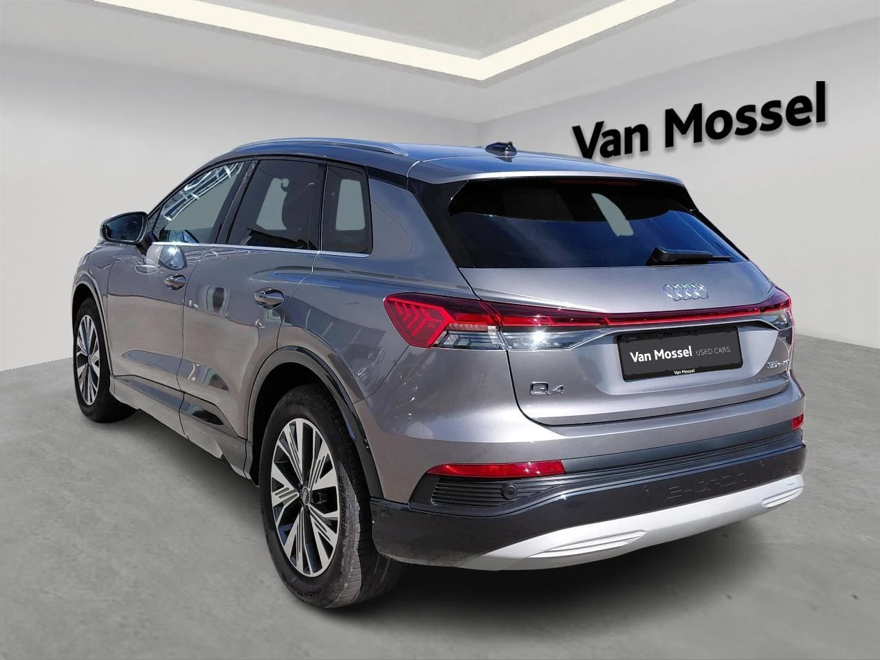 Audi-Q4 e-tron-image-2