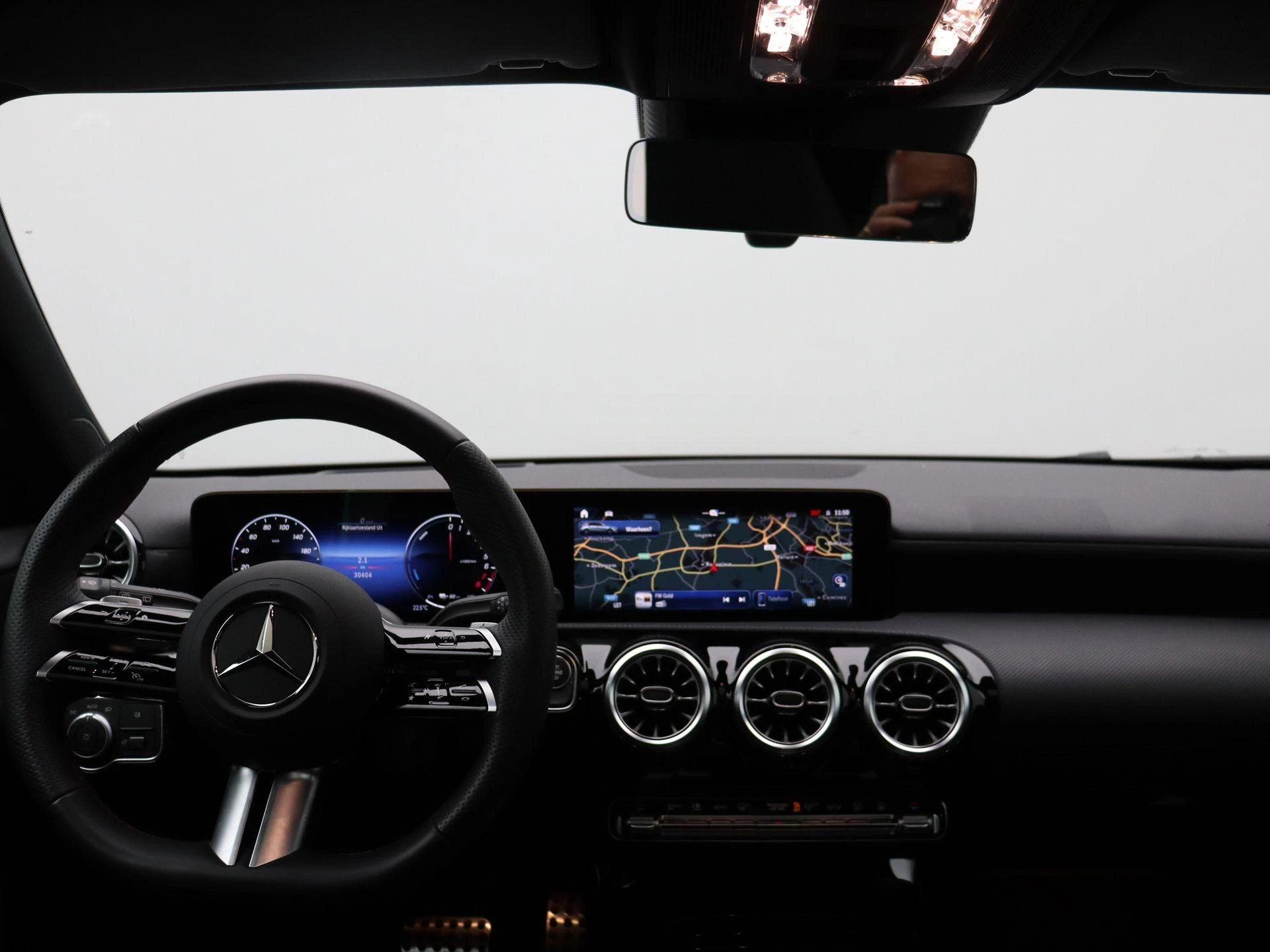 Mercedes-Benz-A-Klasse-image-21