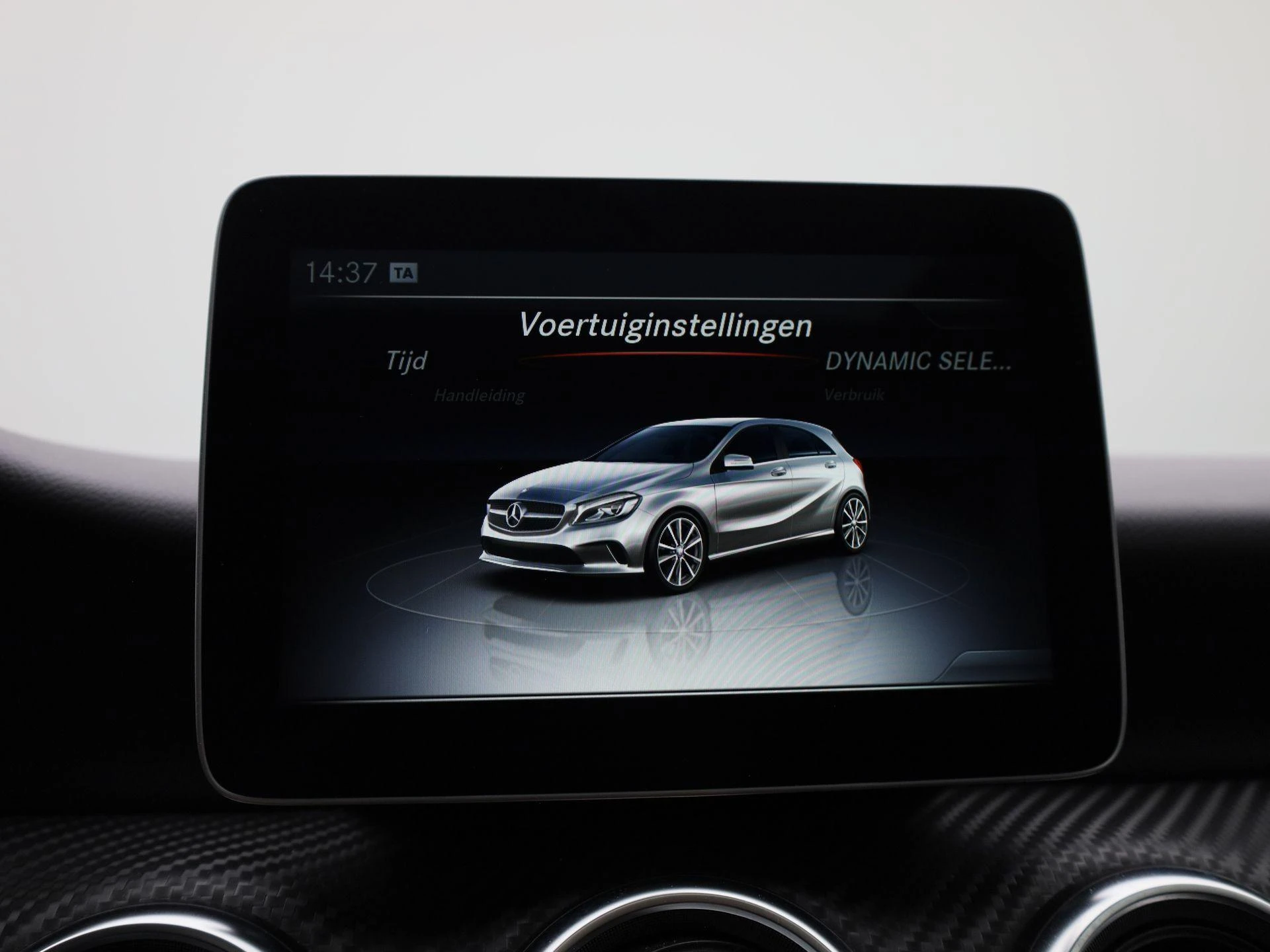 Mercedes-Benz-A-Klasse-image-26
