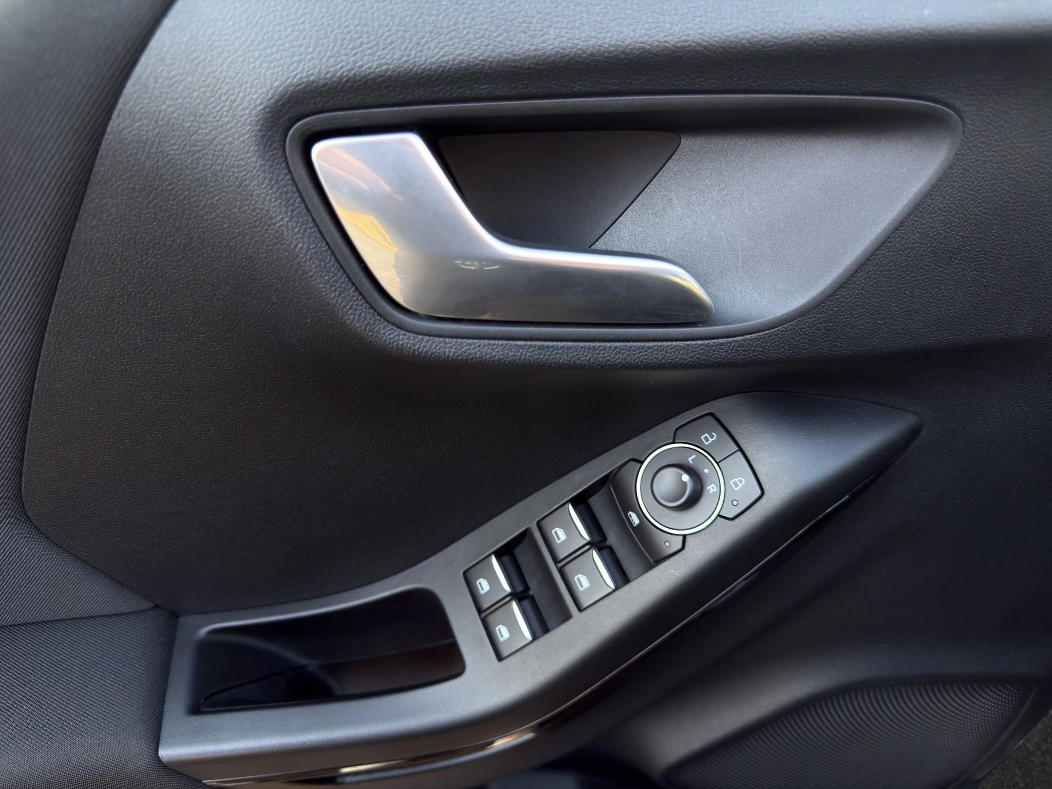 Ford Puma Cool & Connect 70kW
