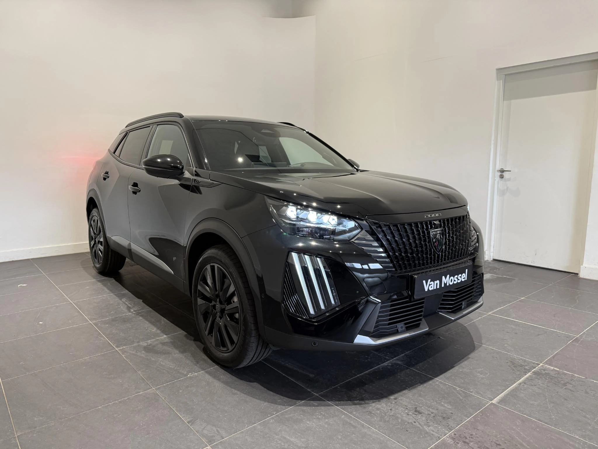 Peugeot-2008-image-2