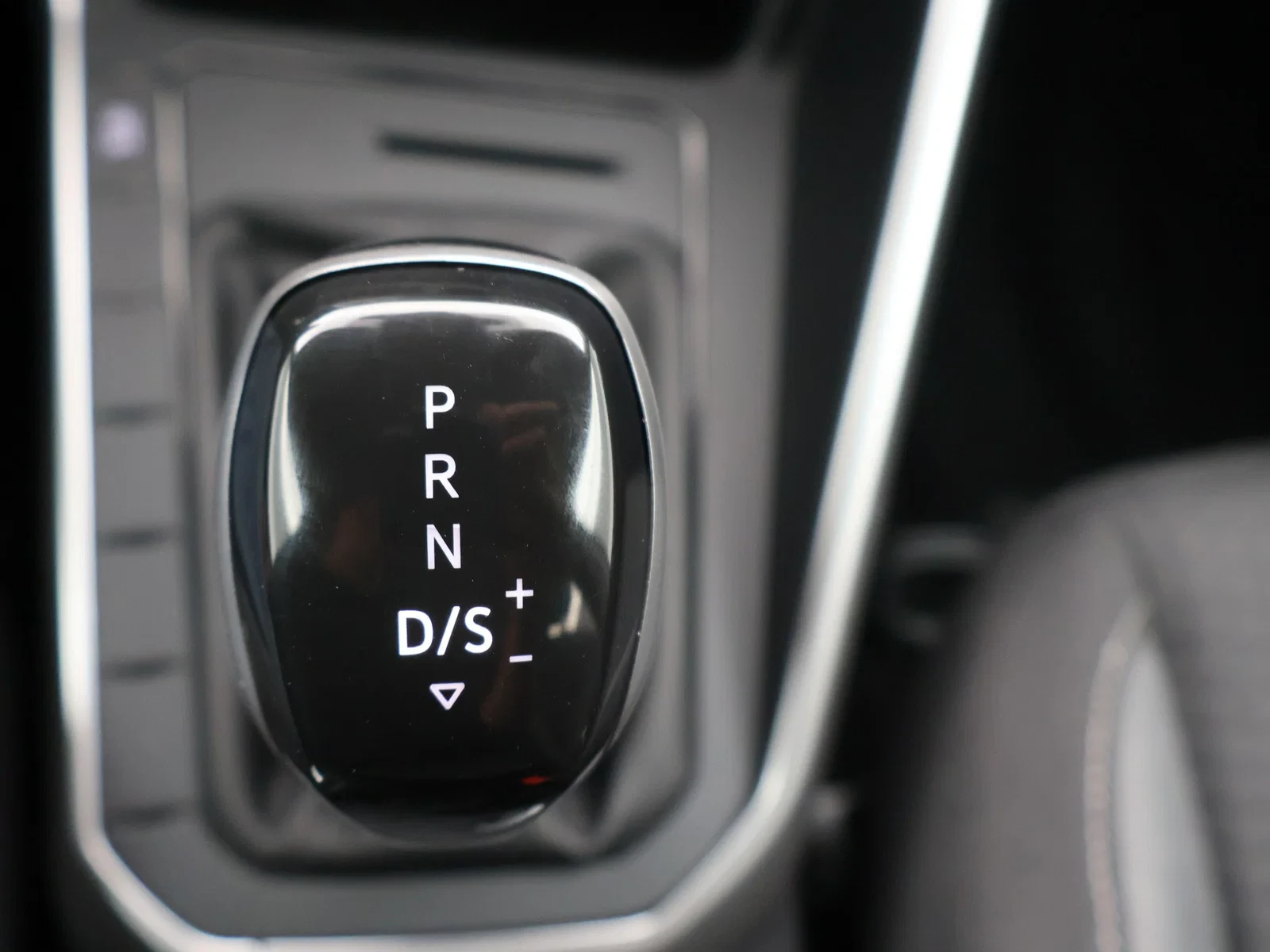 Volkswagen-Polo-image-19