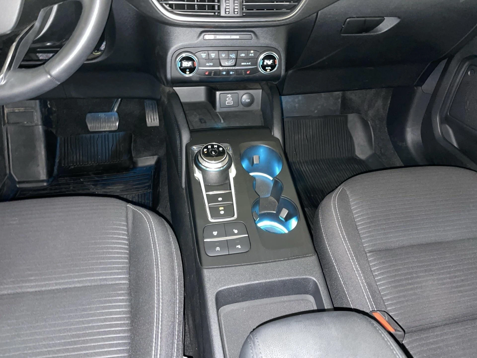 Ford-Kuga-image-9