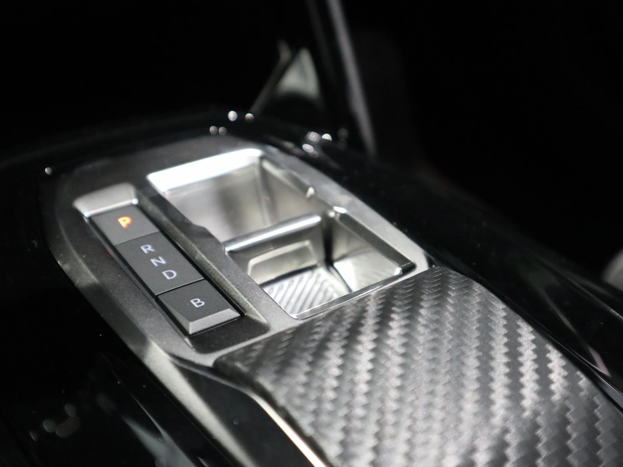 Peugeot-208-image-23