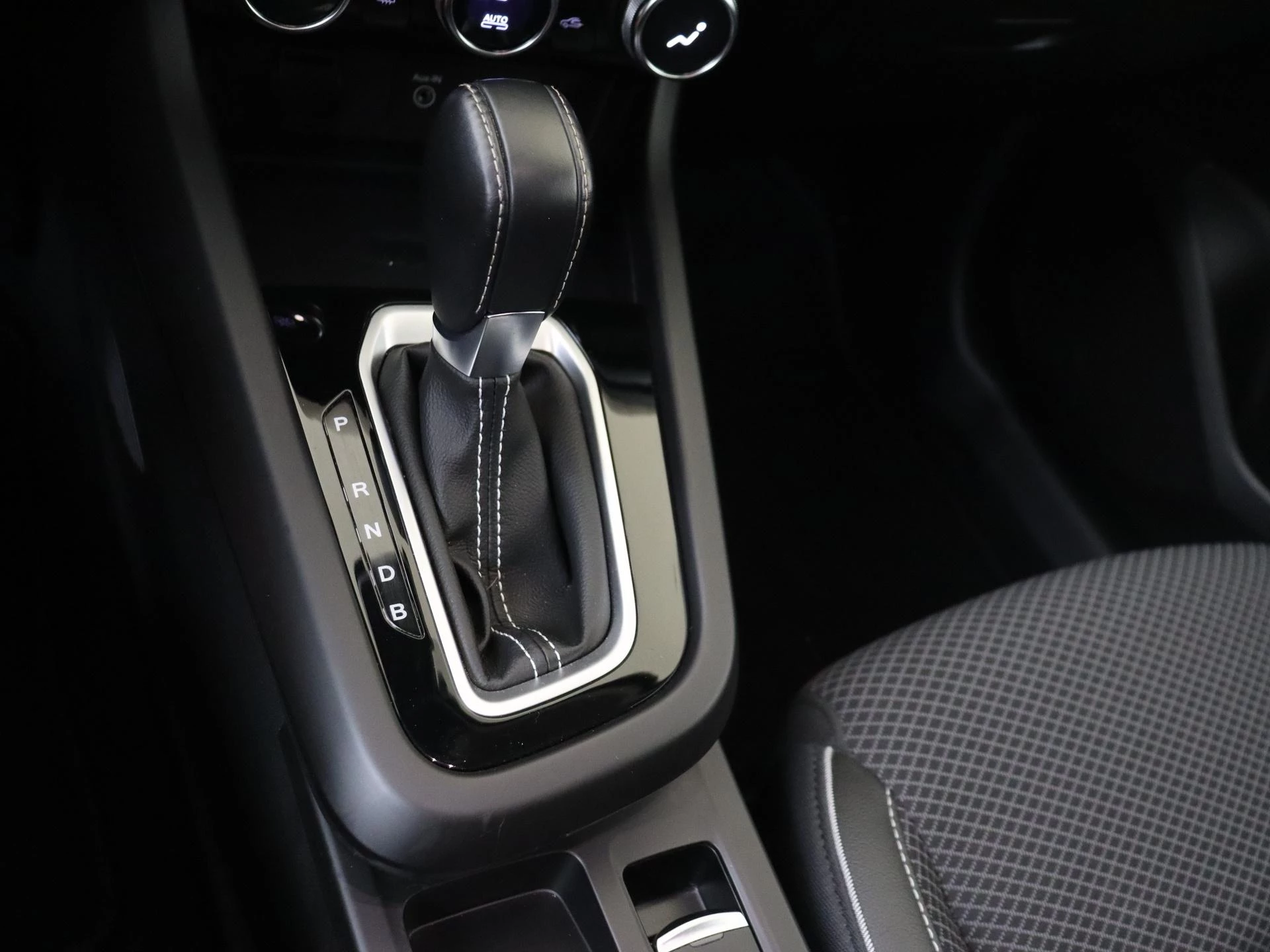 Renault-Arkana-image-14