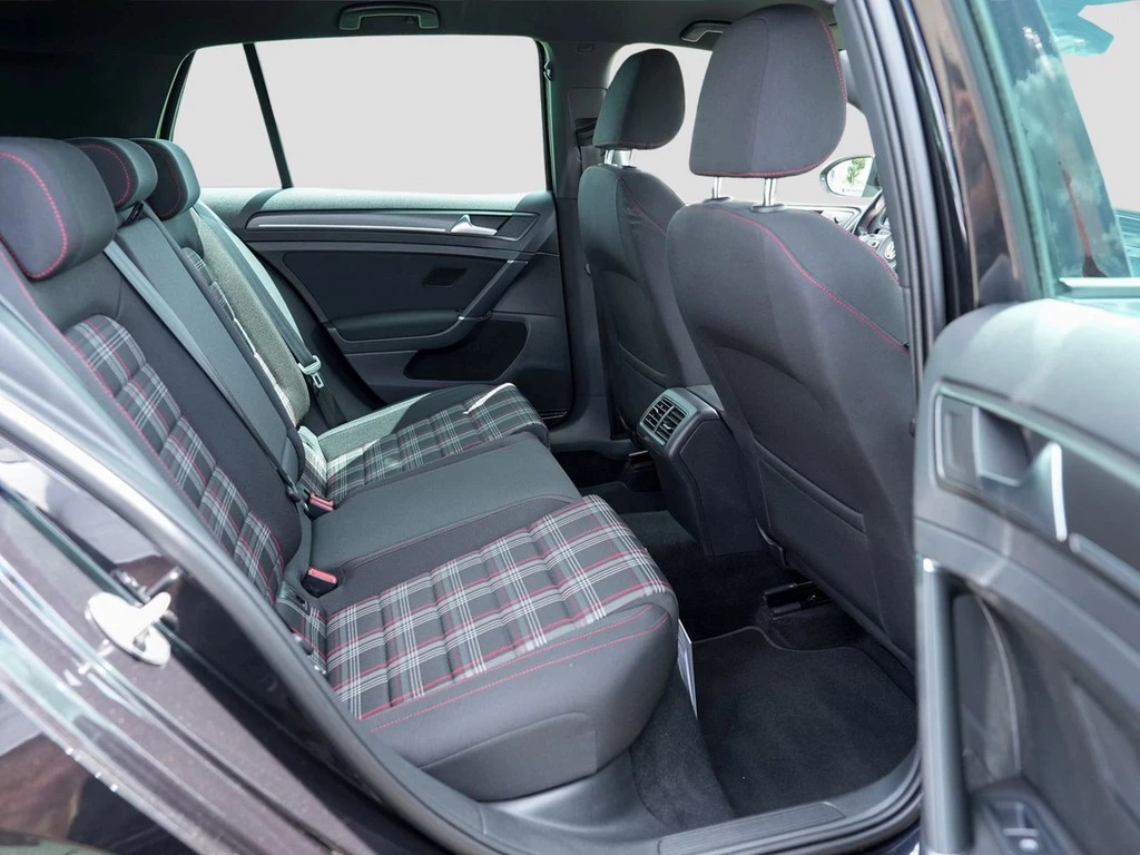 Volkswagen Golf 2.0 TSI GTI Performance 6-Gang Getriebe *LED*Navi*ACC*DYNAUDIO-Sound*DAB*Digi-Cockpit*18"Alufle