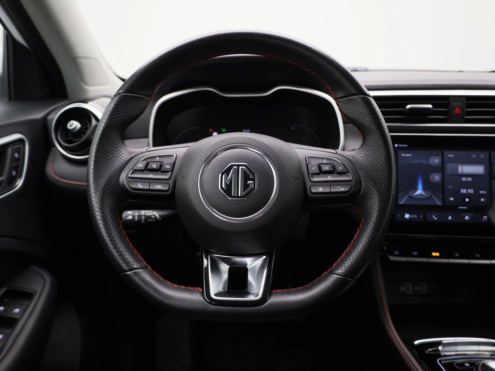 MG-ZS-image-6