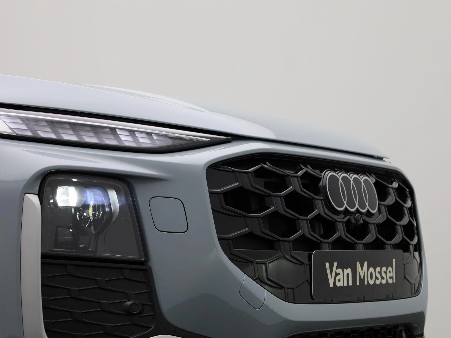 Audi-Q3-image-50