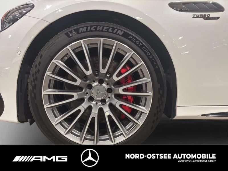Mercedes-Benz-E-Klasse-image-4