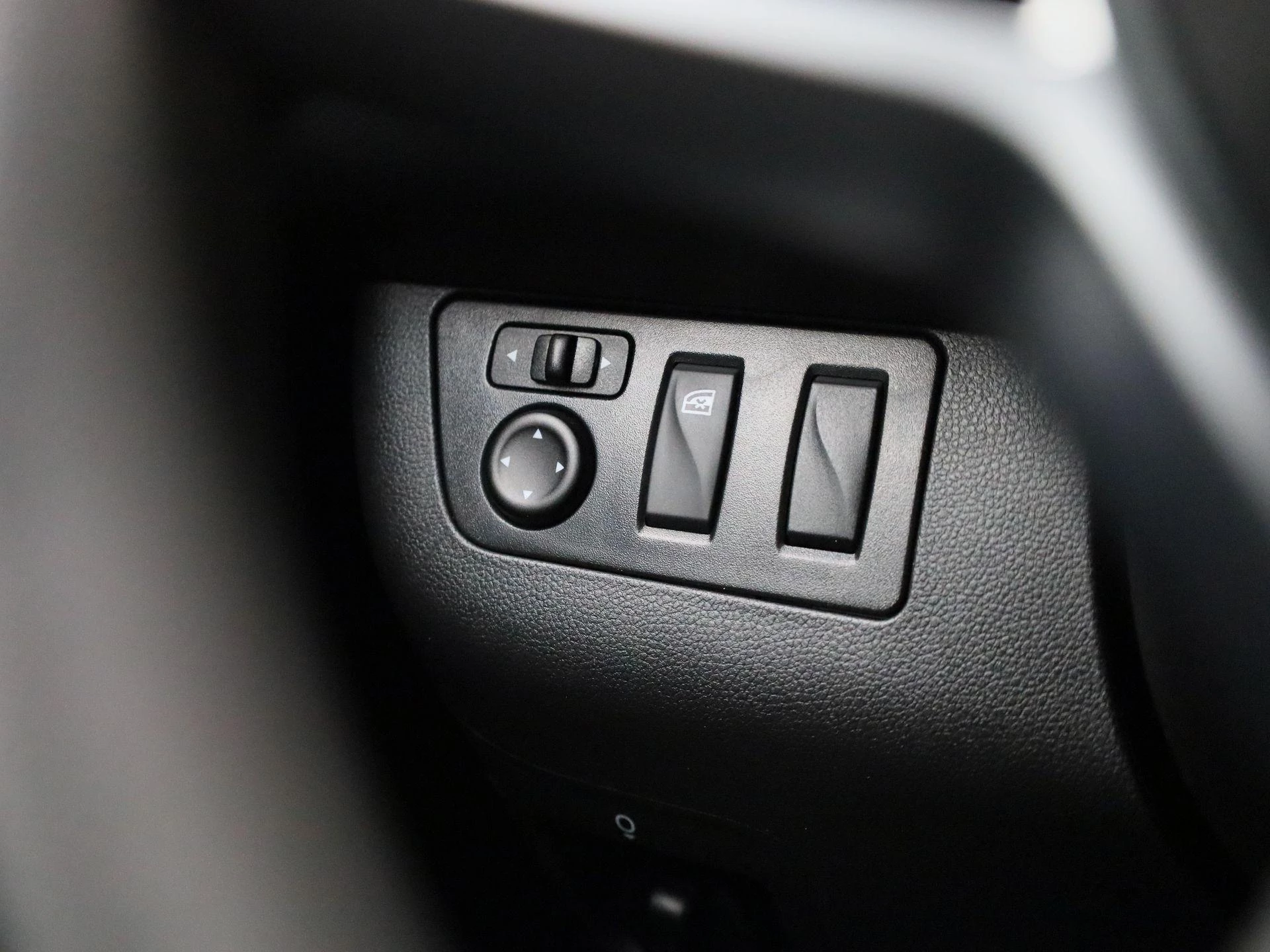 Dacia-Spring-image-17