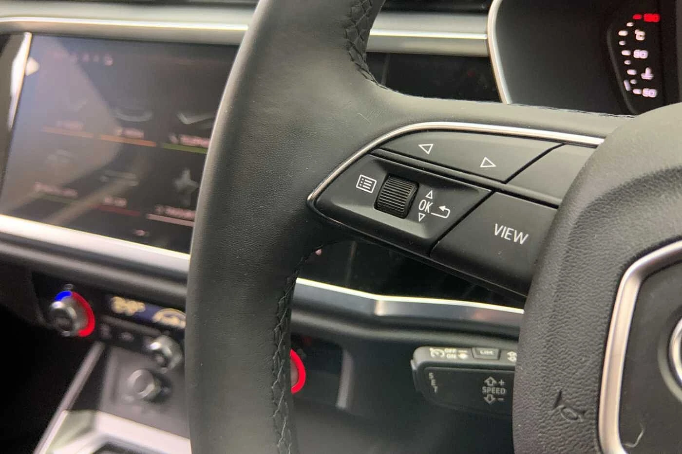 Audi-Q3-image-24
