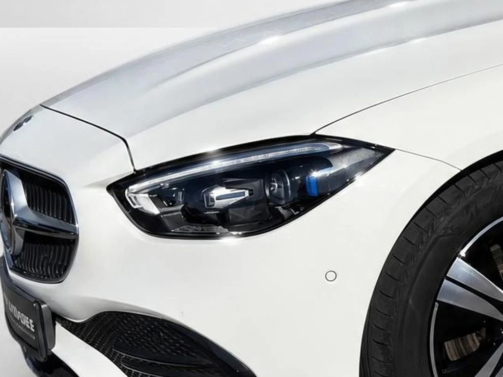 Mercedes-Benz-C-Klasse 200-image-4