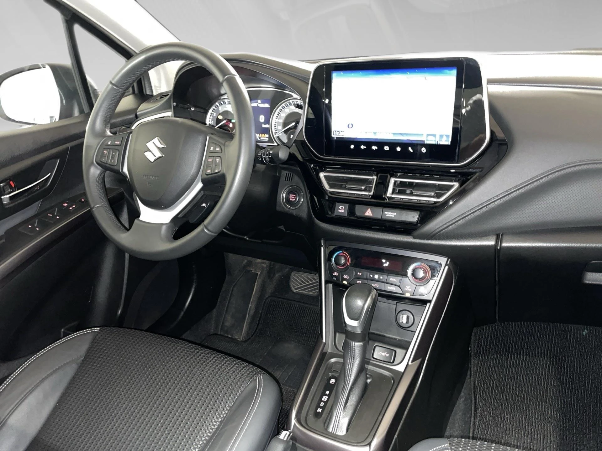Suzuki S-Cross 1.5 Full Hybrid AGS Grand Luxe+ 2WD A/T