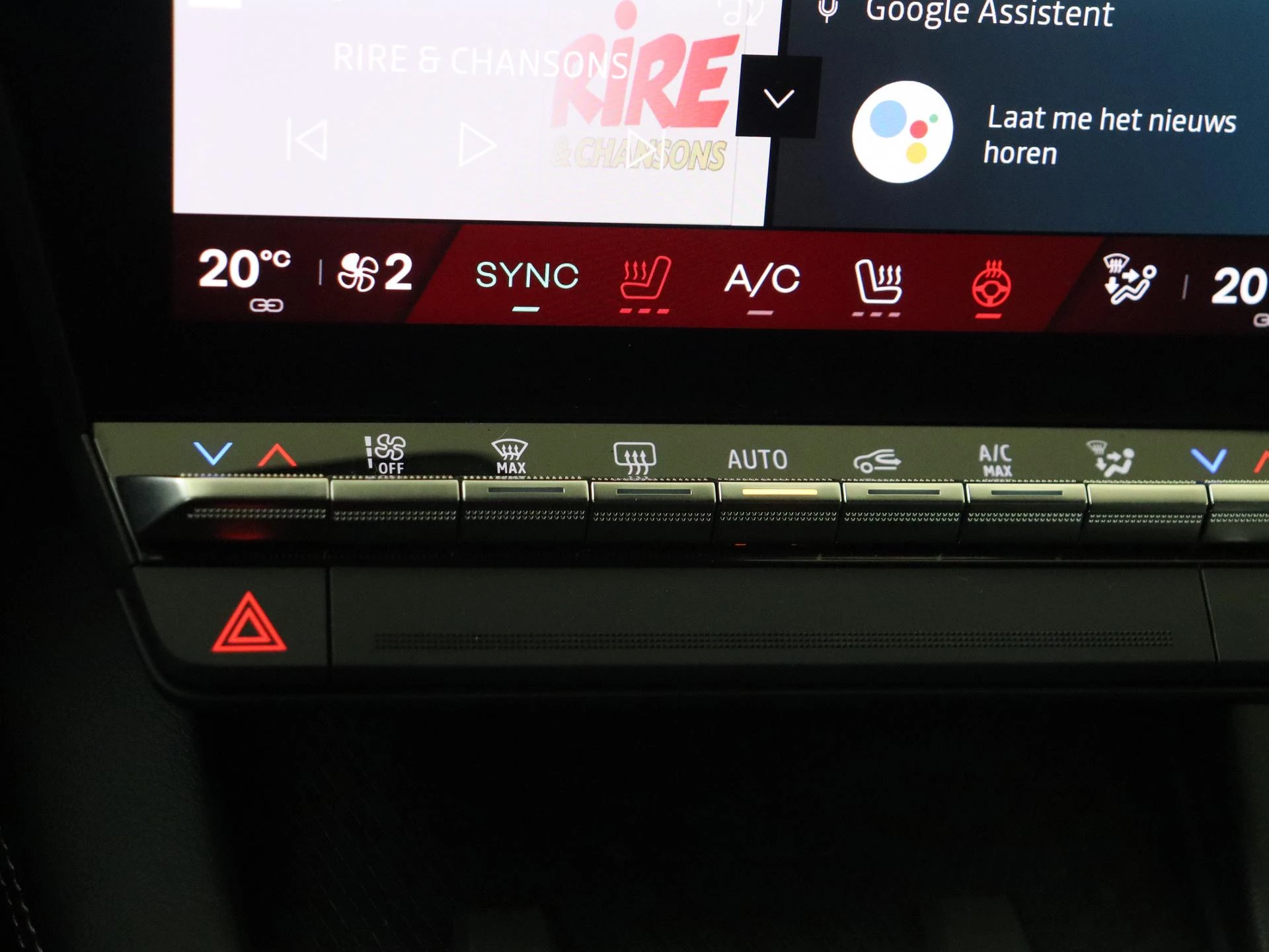 Renault-Megane E-Tech-image-25