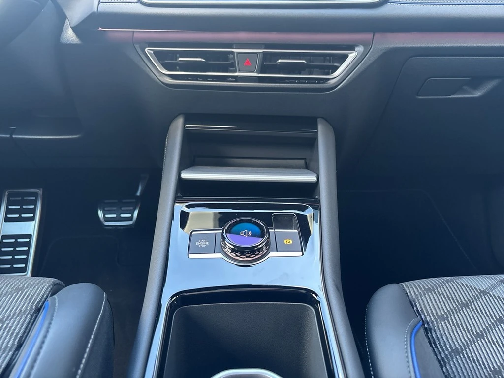 Volkswagen-Tiguan-image-8