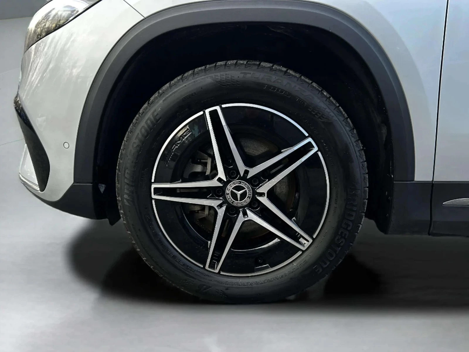 Mercedes-Benz-EQA-image-8