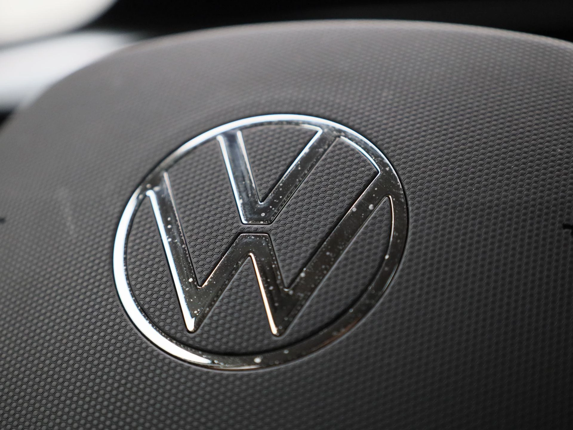 Volkswagen-T-Roc-image-27