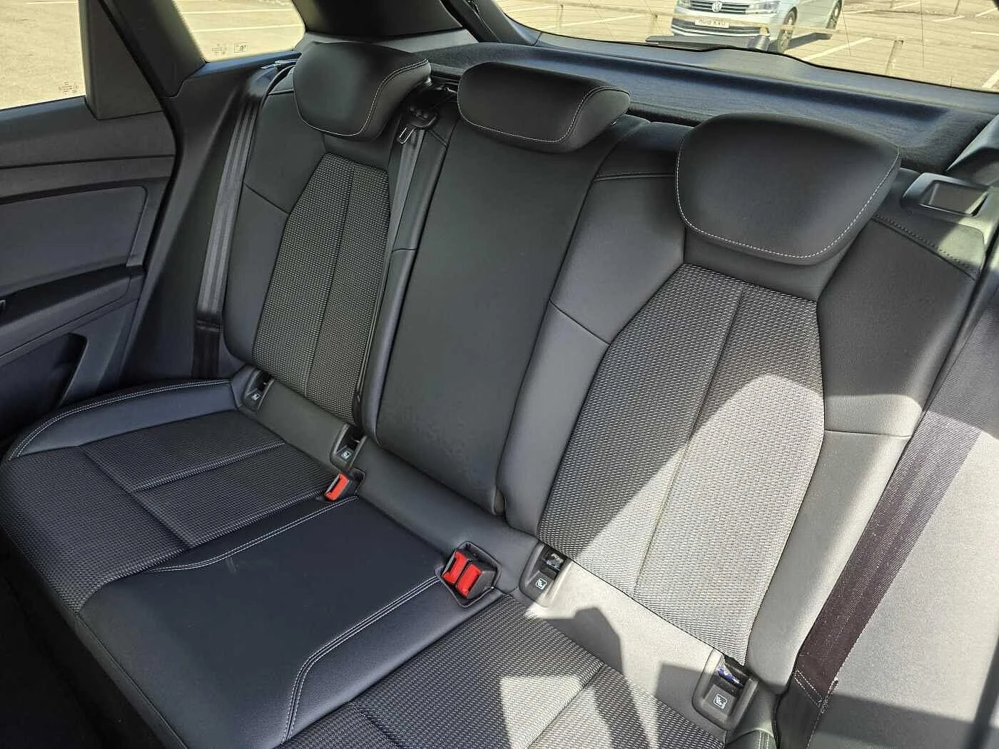 Audi-Q4 e-tron-image-44