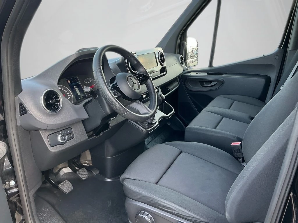 Mercedes-Benz-Sprinter 317-image-9