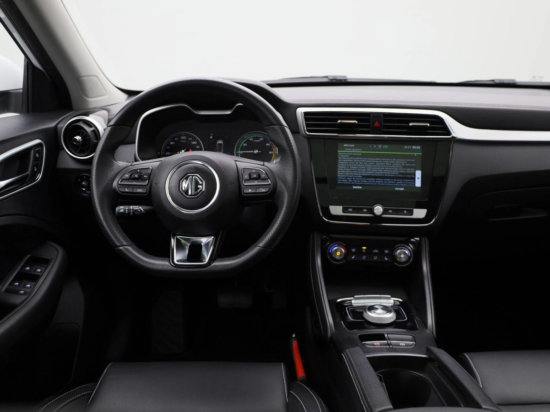 MG-ZS EV-image-6