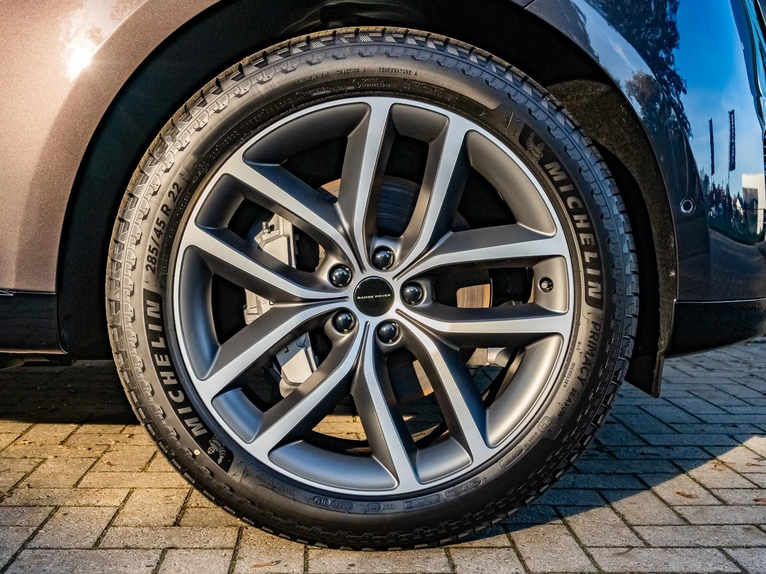 Land Rover-Range Rover-image-9