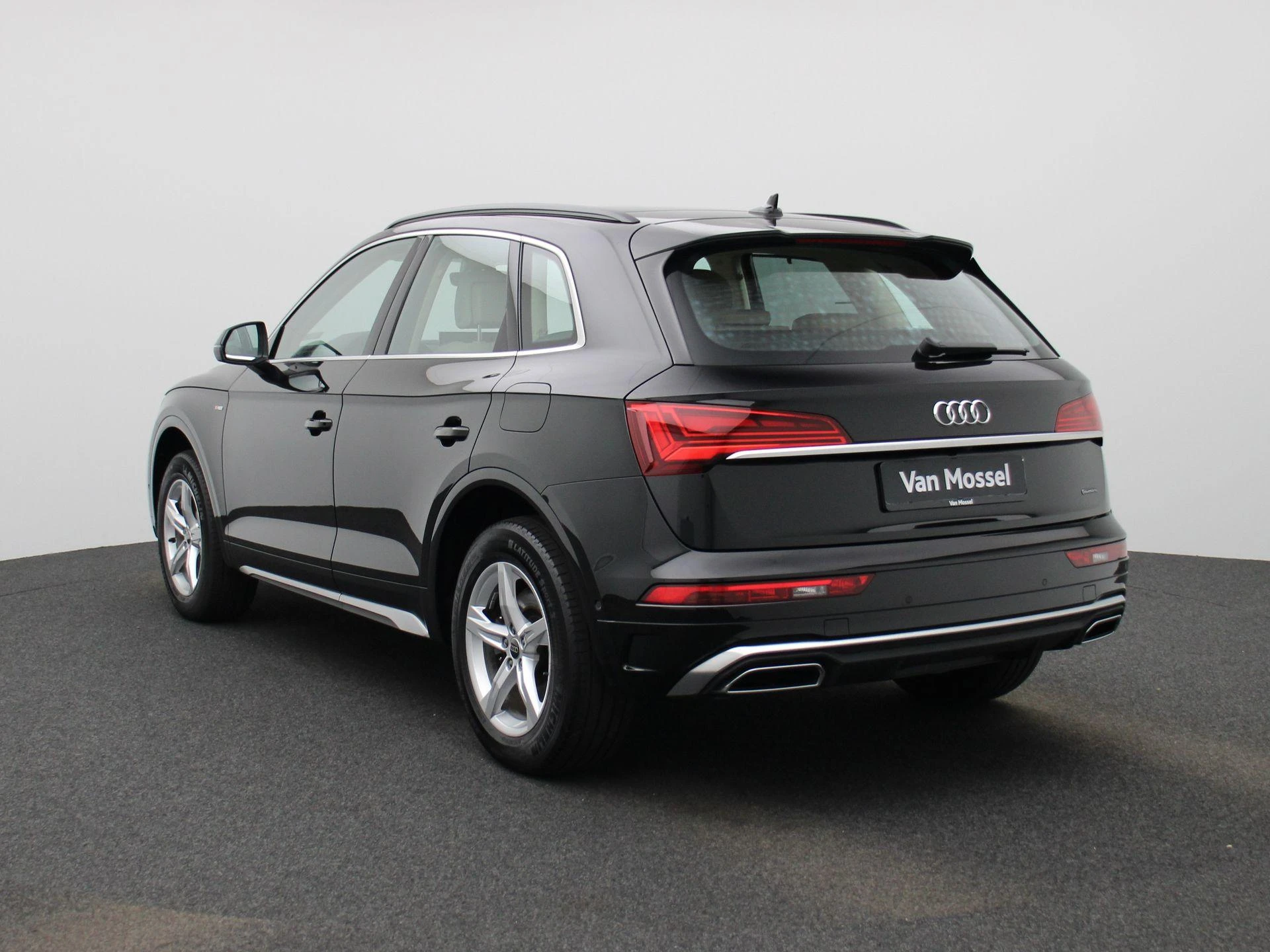 Audi-Q5-image-1