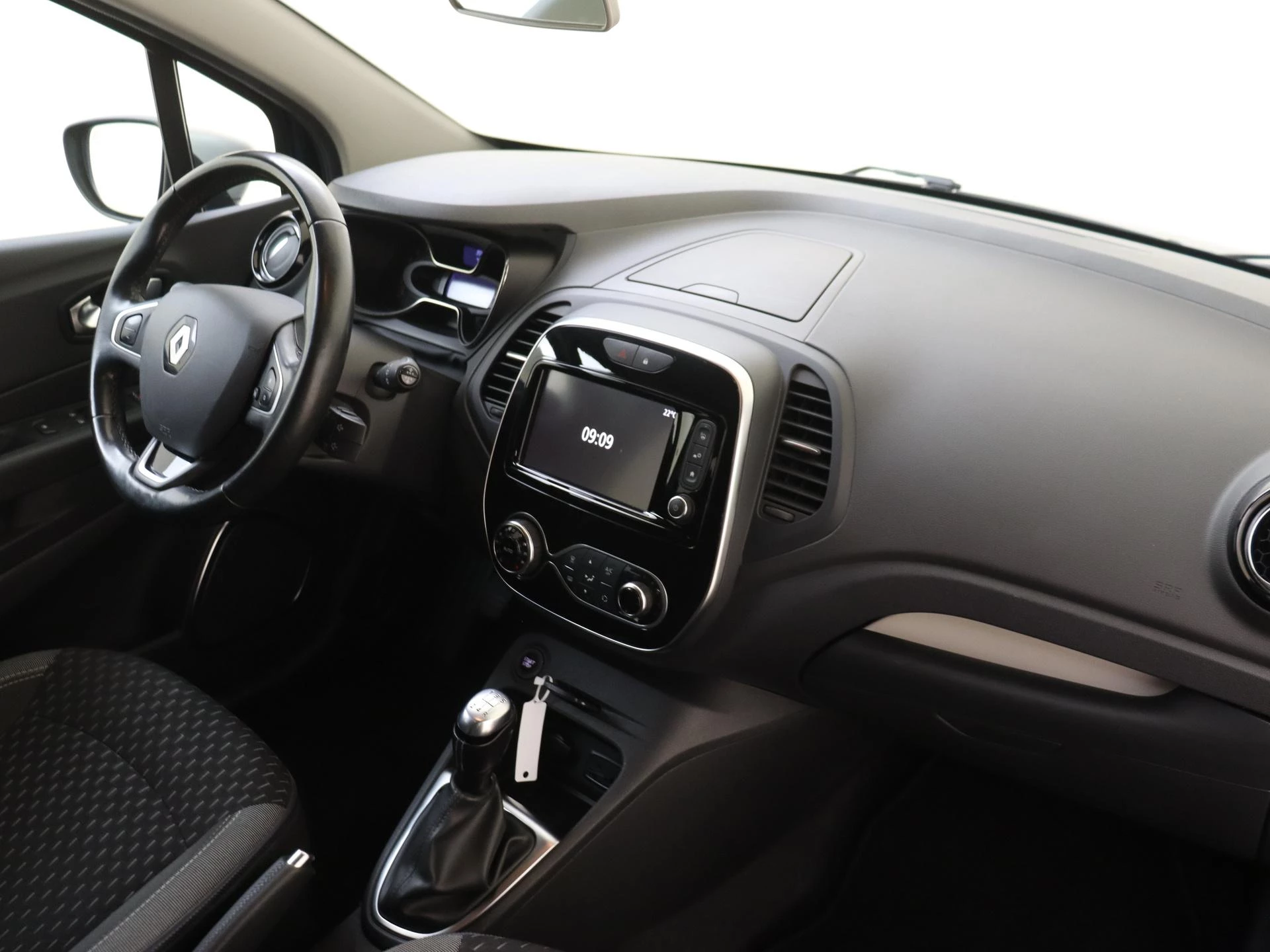 Renault-Captur-image-5