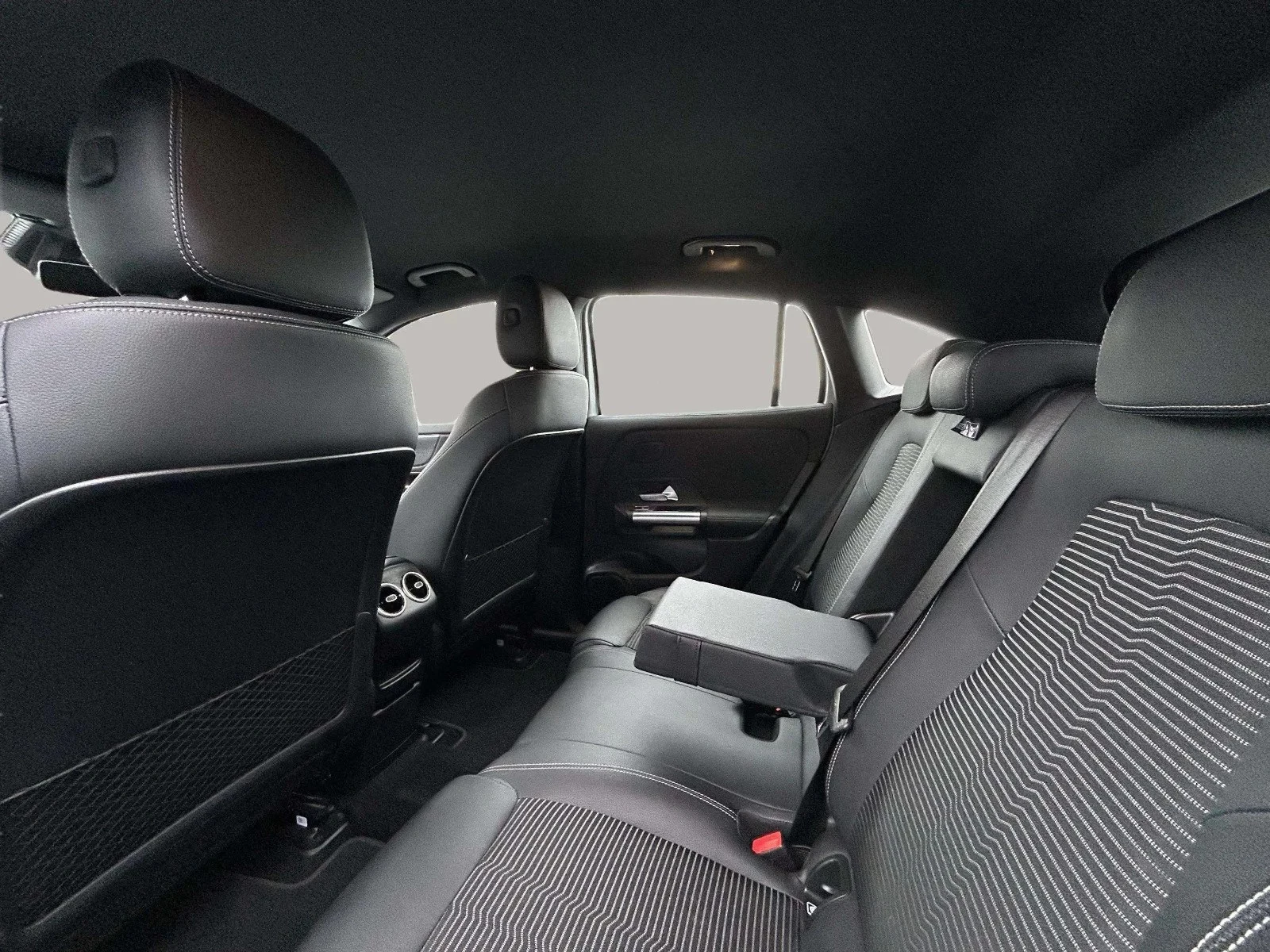 Mercedes-Benz-EQA-image-14