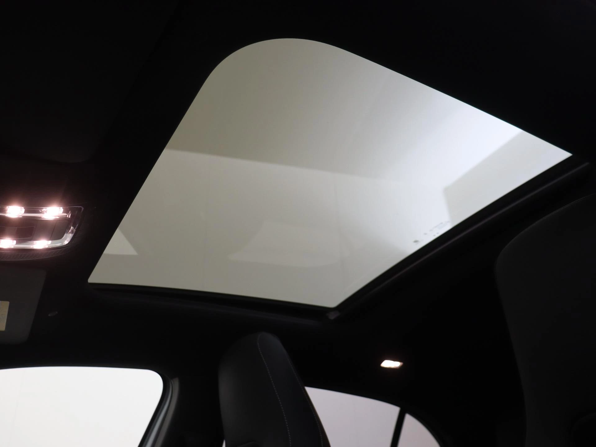 Mercedes-Benz-A-Klasse-image-27