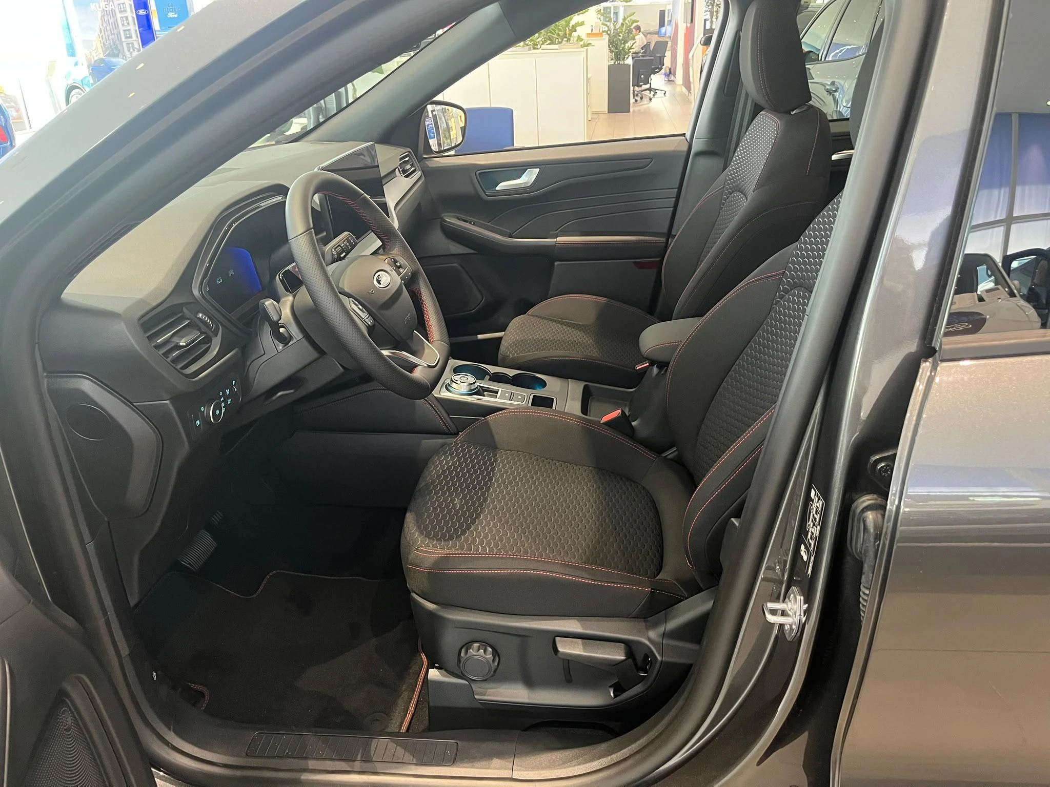 Ford-Kuga-image-21