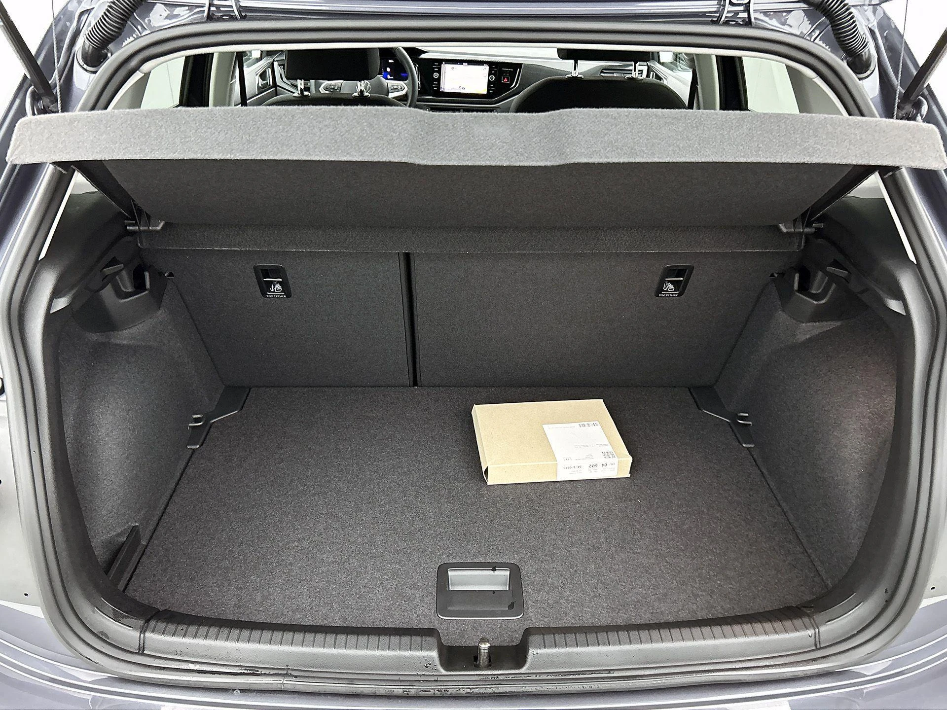 Volkswagen-Polo-image-10