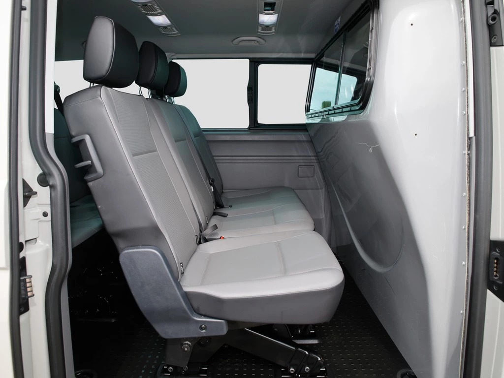 Volkswagen Transporter T6.1 Caravelle 2.0 TDI AHK/Navi/RFK