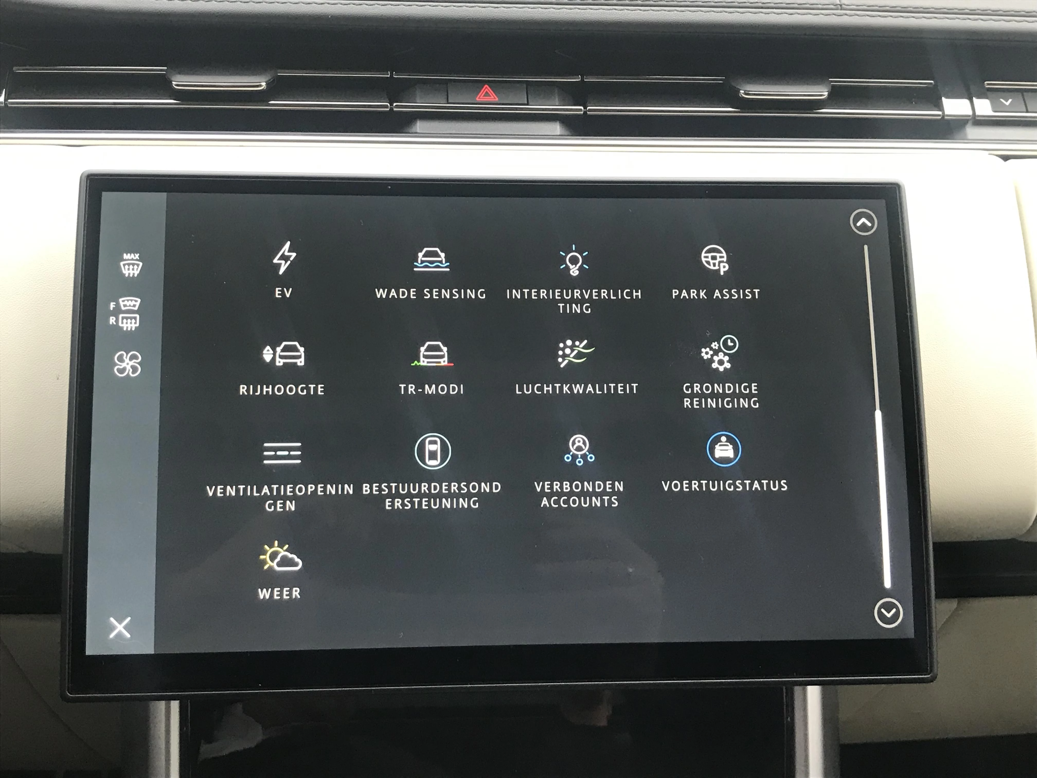 Land Rover-Range Rover-image-29