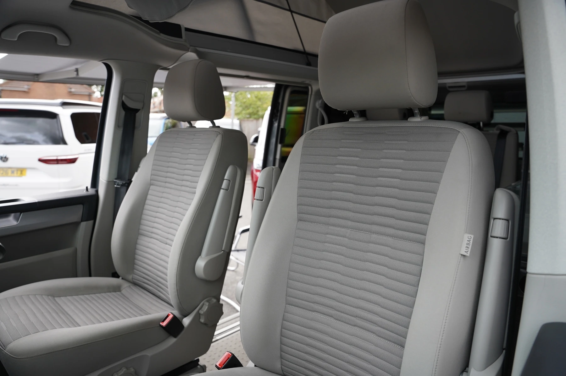 Volkswagen-California-image-22