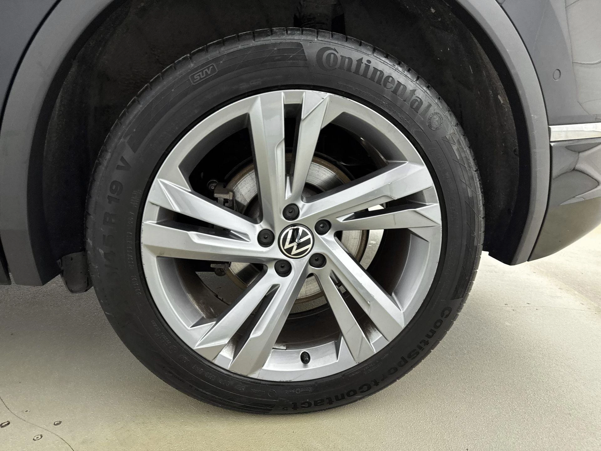 Volkswagen-Tiguan-image-21