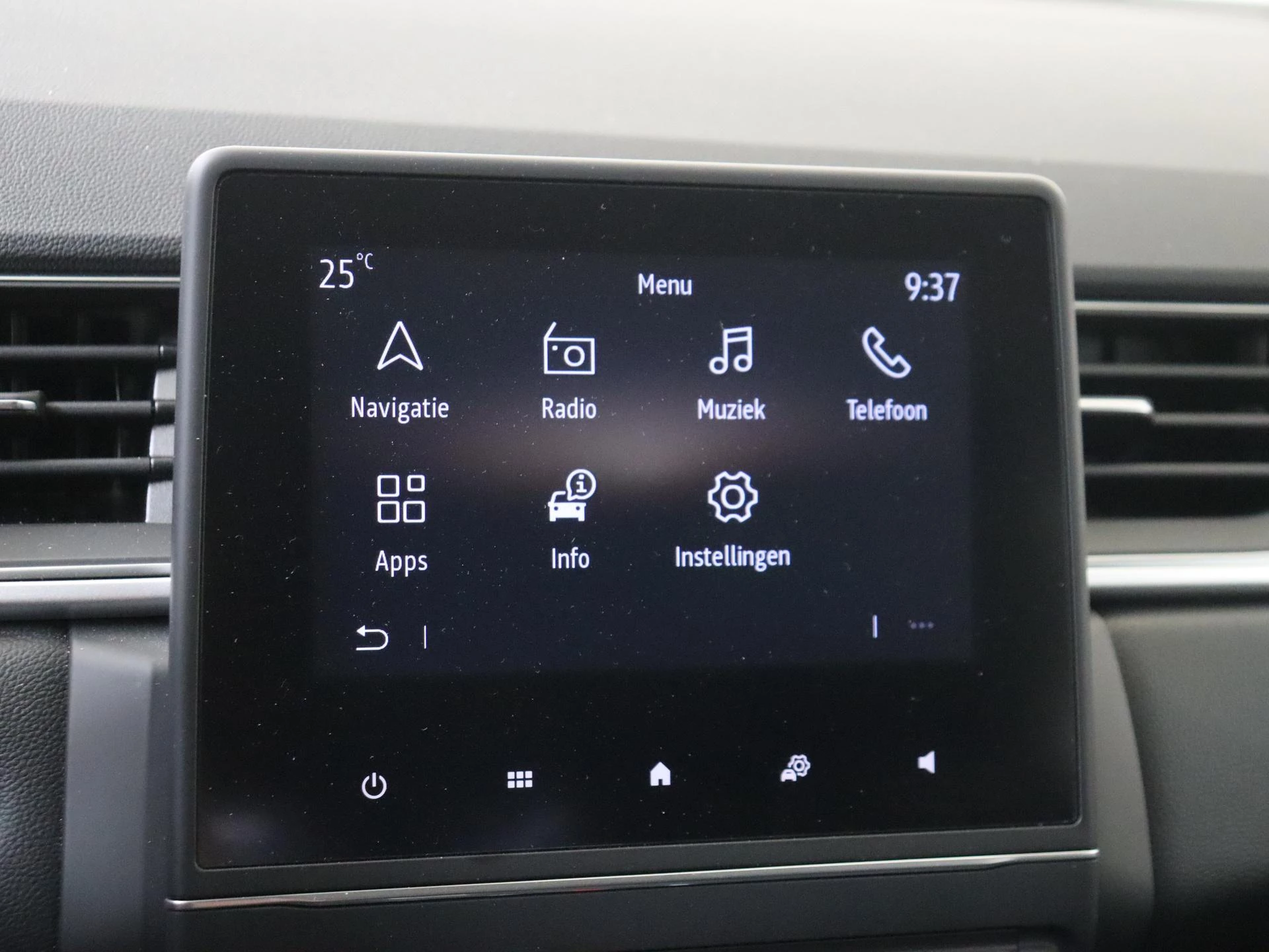 Renault-Captur-image-15