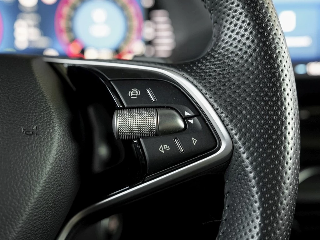 Škoda Octavia Combi 2.0 TDI DSG Sportline AHK/Navi