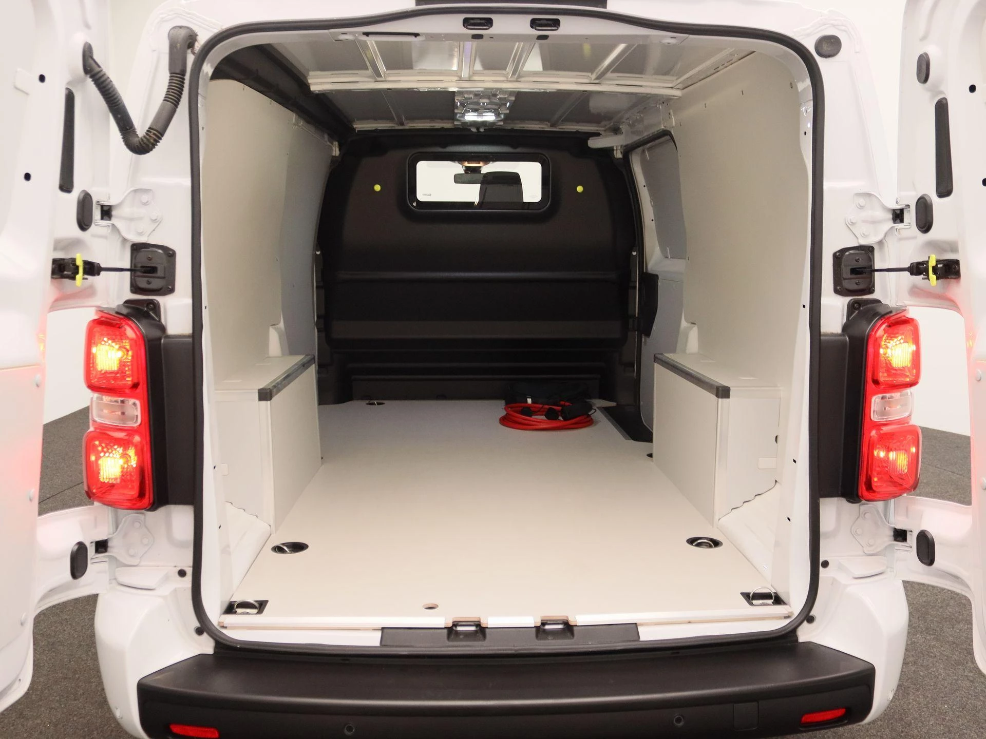 Fiat-E-Scudo-image-10