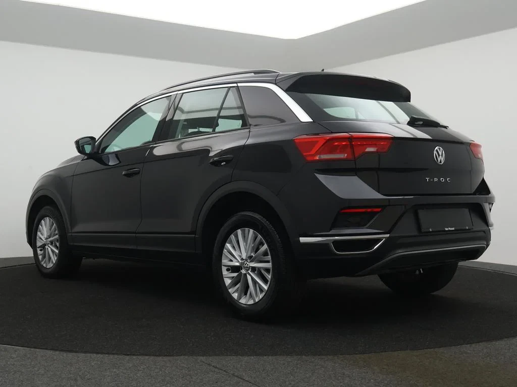 Volkswagen-T-Roc-image-5