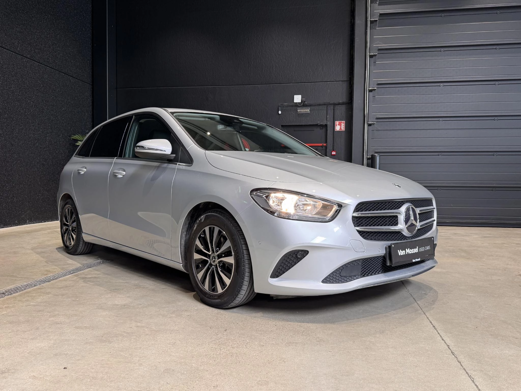 Mercedes-Benz B-Klasse B 180 Business Line
