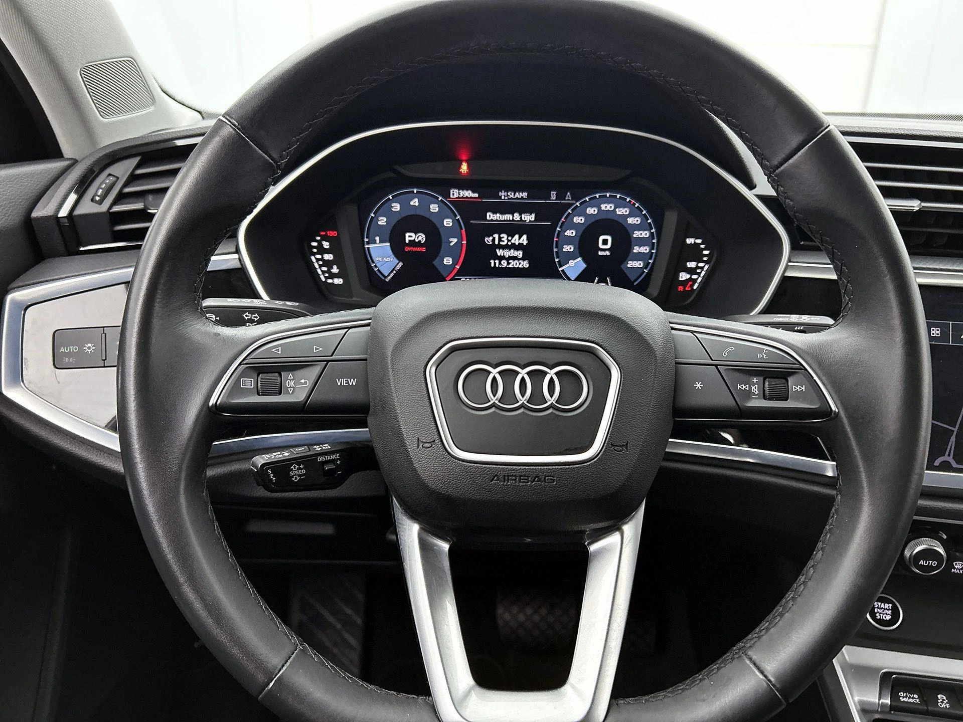 Audi-Q3-image-25