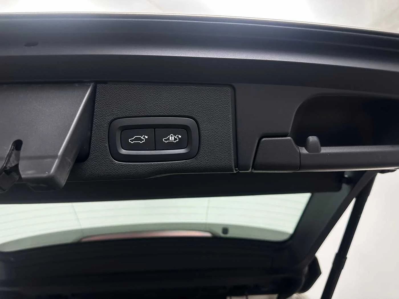 Volvo-XC60-image-5