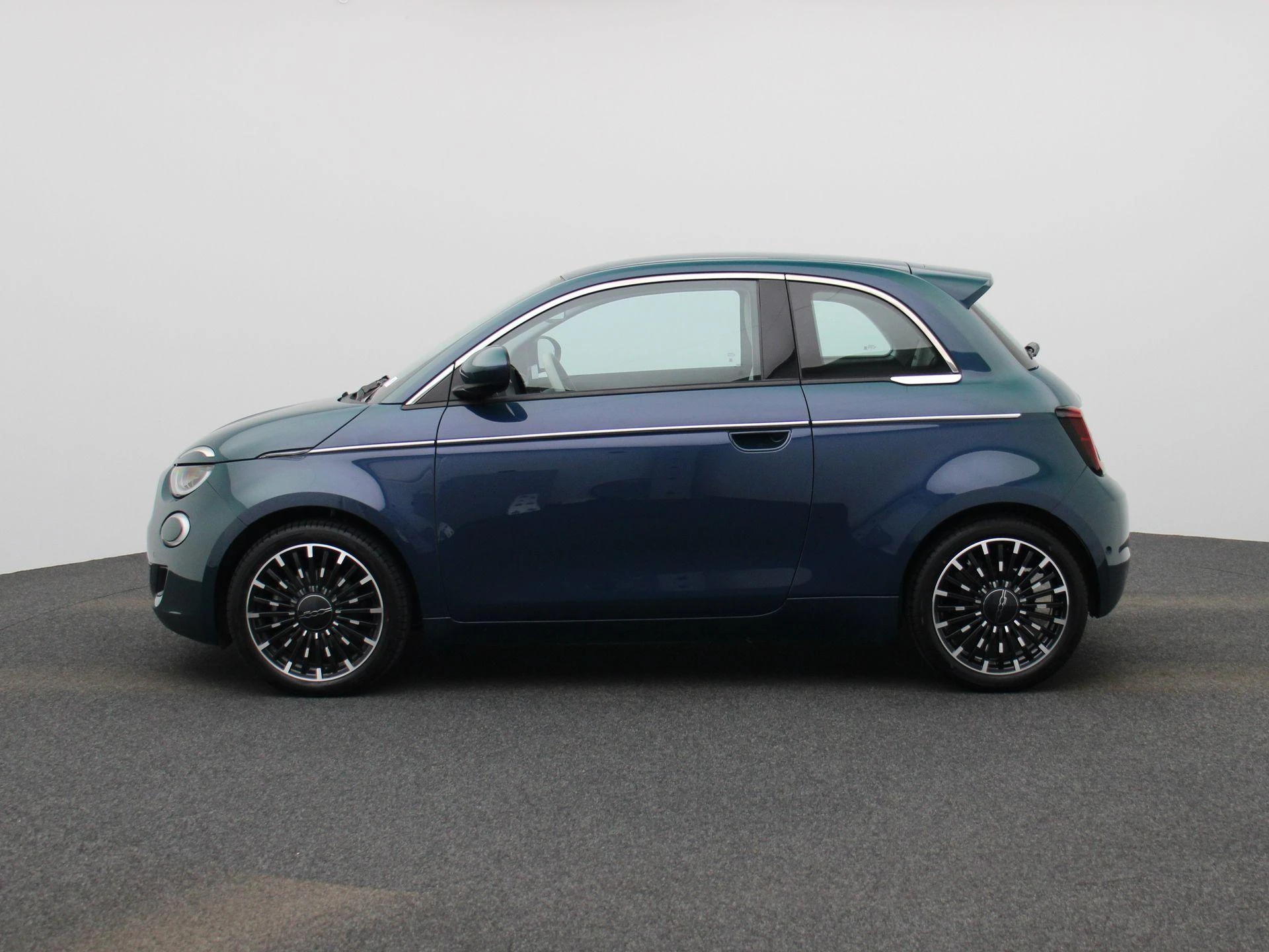 Fiat-500e-image-3