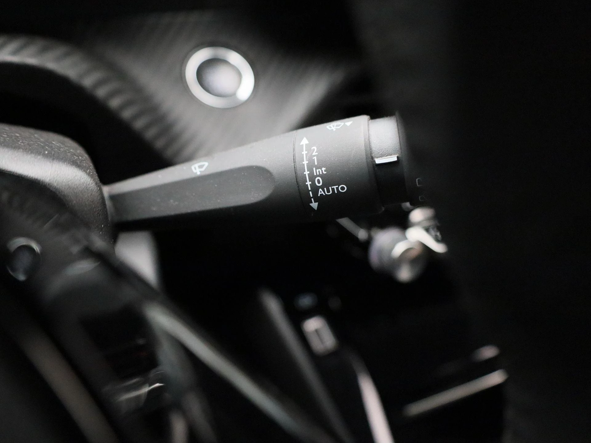 Peugeot-208-image-19