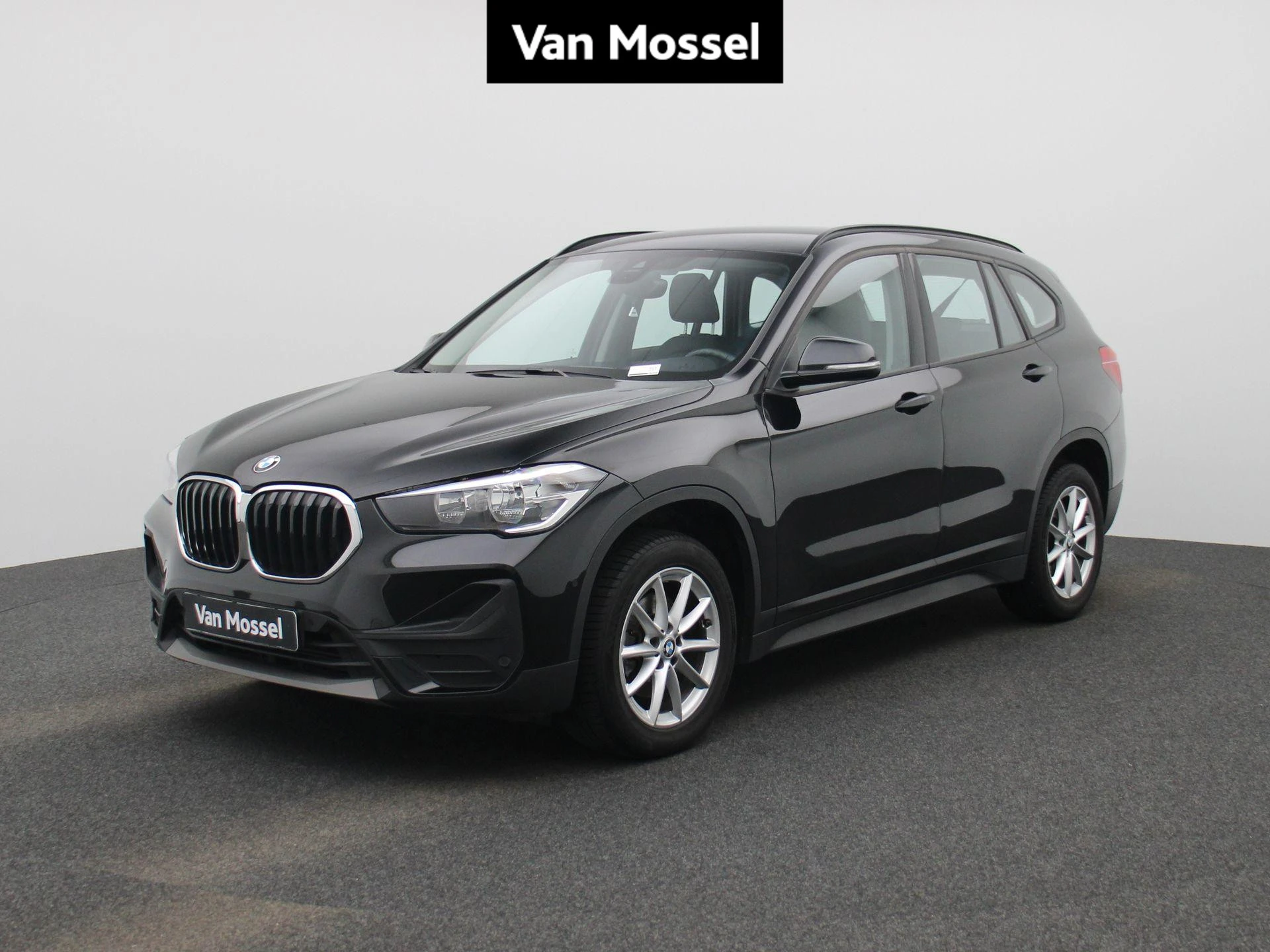 BMW-X1-image-0
