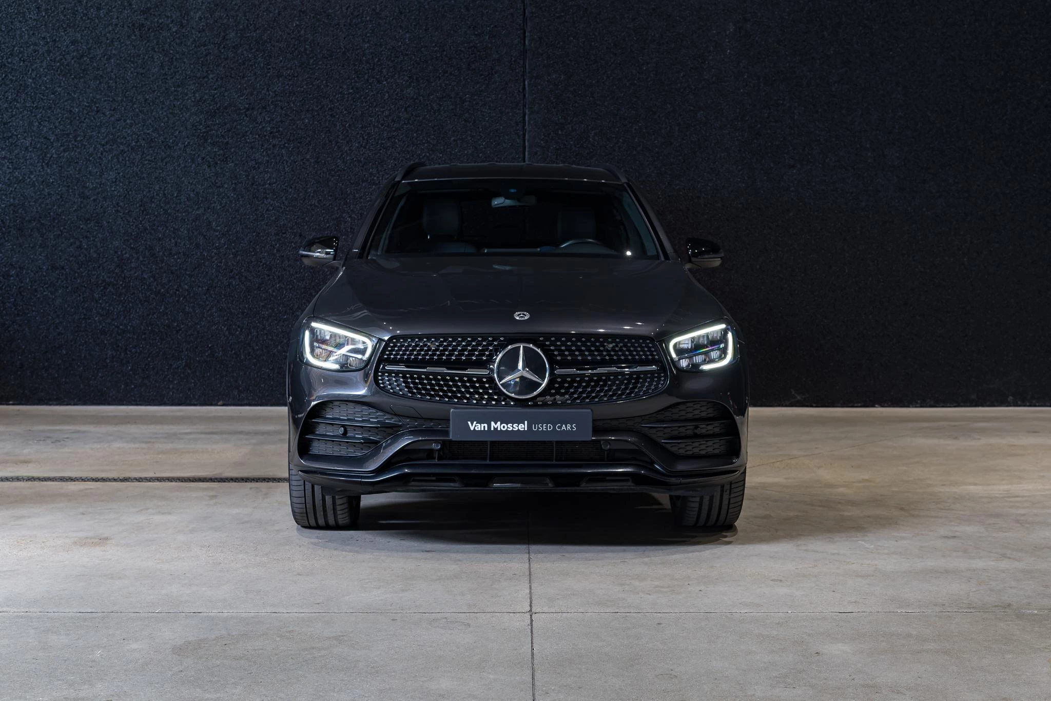 Mercedes-Benz GLC 300d 4MATIC AMG LINE+NIGHTPACK+ILS +NAVI