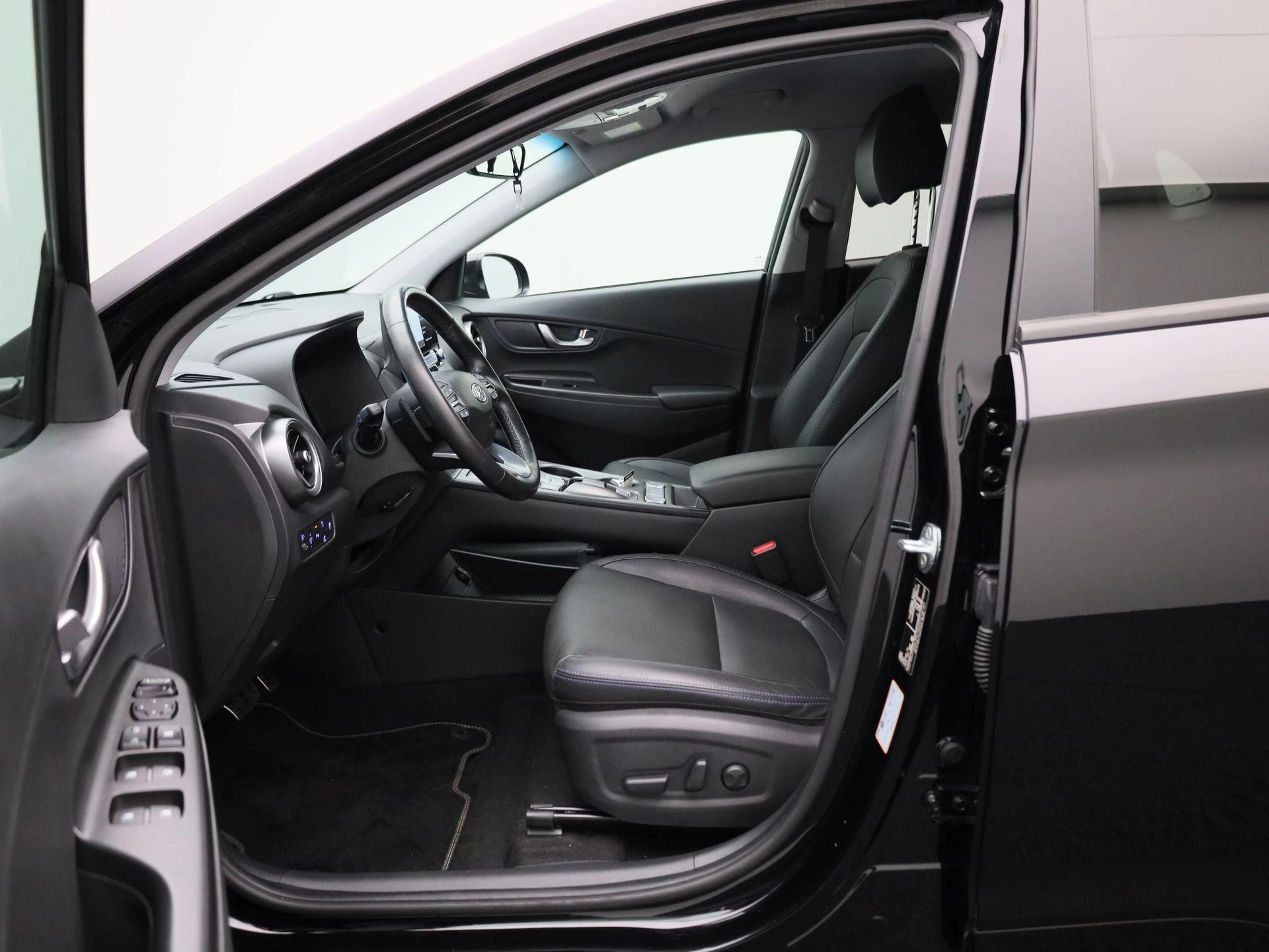 Hyundai-Kona-image-8