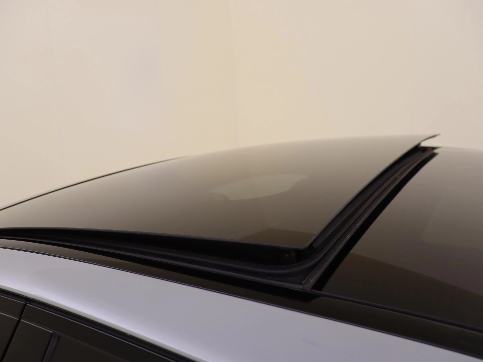 Mercedes-Benz-E-Klasse-image-28