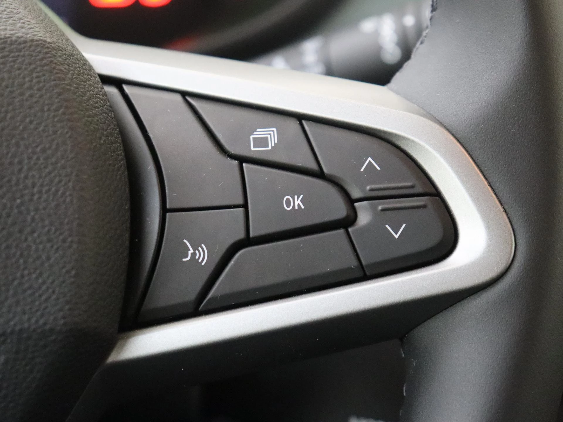 Dacia-Sandero Stepway-image-13